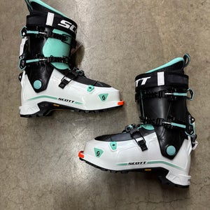 New Mondo 26.0 Women's Scott Celeste Tour Ski Boots