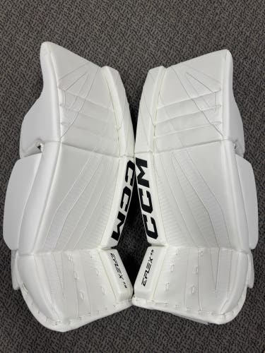30" CCM  Extreme Flex 7.9 Goalie Leg Pads (New)