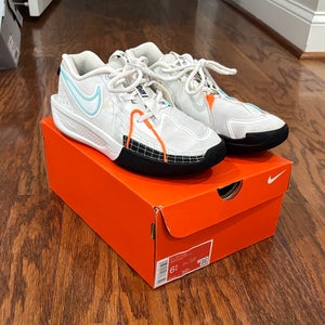 Nike, Kids, G.T. Cut 3 (GS) Basketball Shoes, Size 6.5Y, White/Safety Orange