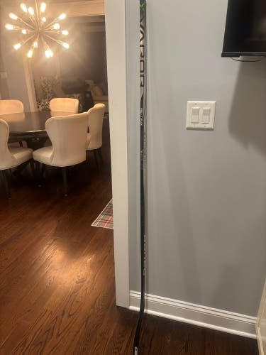 Senior Bauer Vapor Hyperlite 2 Right Handed Hockey Stick P92 77 Flex (New)