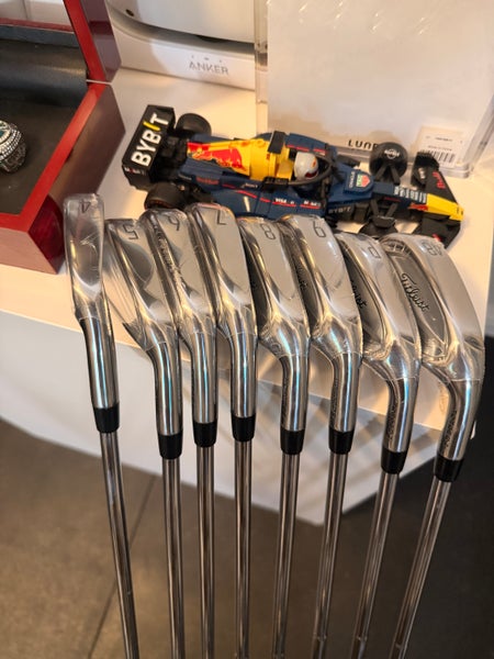 NEW Titleist T200 Iron Set. 4-9pw 48deg KBS Tour 90 Stiff Flex