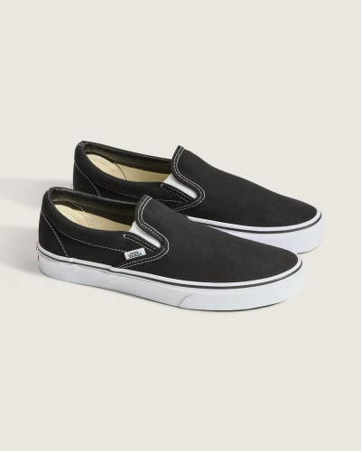 Vans Classic VN000EYEBLK1 Sneakers Men's 9.5 Black Canvas Slip On Shoes HAWK2567