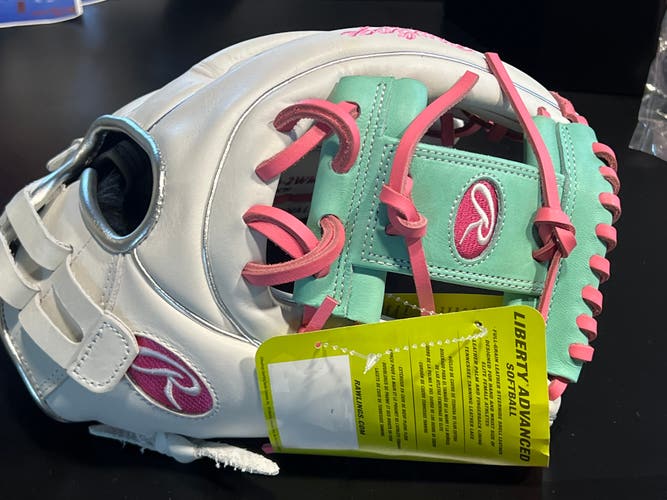Rawlings Liberty Advanced RH Softball Glove 12" RLA716-2WM (New)