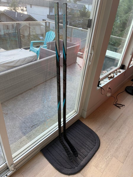 Senior Bauer Nexus Tracer Left Hand Hockey Stick P28 70 Flex (Used)