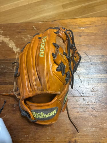2021 Wilson A2000 RH Infield Baseball Glove 11.5" (Used)