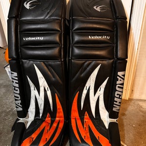37" Vaughn Velocity 10 Goalie Leg Pads (Used)