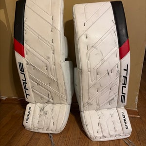33" True HZRDUS 7X4 Goalie Leg Pads (Used)