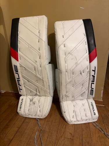 33" True HZRDUS 7X4 Goalie Leg Pads (Used)