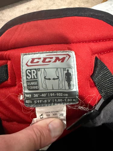 Men's Senior XL CCM Vector Hockey Pants (Used)