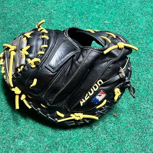 Wilson A2000 RH Catcher's Baseball Glove 33.5" (Used)Game ready, refreshed & relaces