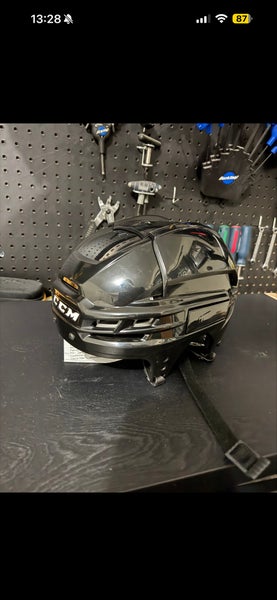 Medium CCM Tacks 910 Helmet Pro Stock (Used)