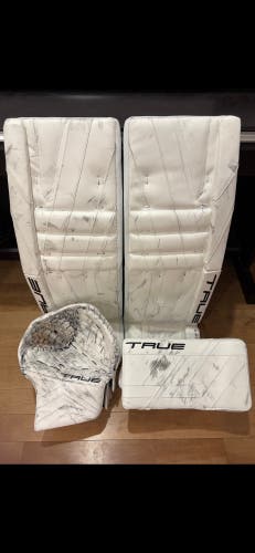 34" True 9X3 Regular Goalie Full Set (Used)