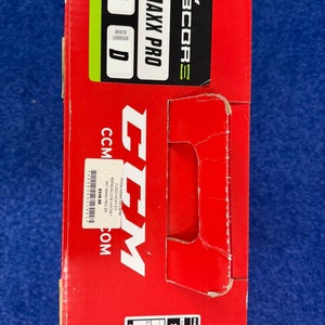 CCM Ribcor MaxxPro Hockey Skates Regular Width Size 6 (New)