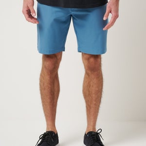 TravisMathew Wanderlust Shorts Mens Blue 9" Inseam Flat Front Golf Chino DDR2116