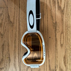 Oakley O Frame 2.0 Pro M Ski Goggles Medium (New-Used Once)