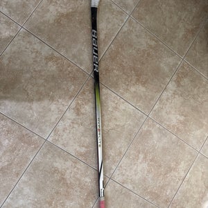 Intermediate Bauer Vapor Hyperlite Right Handed Hockey Stick P92 55 Flex (Used)