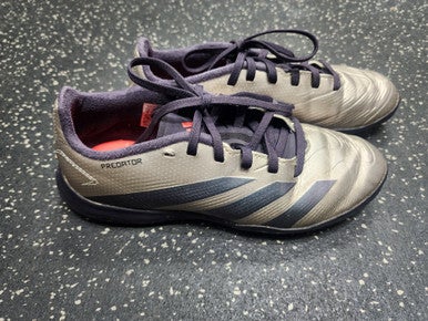 Used Adidas Soccer Cleats Grey Junior 04 11849-S000036349