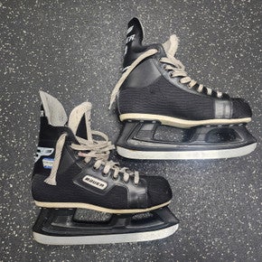 Used Bauer PANTERA Intermediate Hockey Skate Intermediate 4.0 11849-S000036569