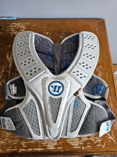 Small / Medium Youth Warrior Evo Shoulder Pads (Used)