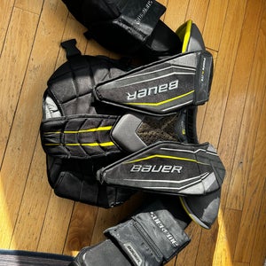 Small Bauer Supreme 2S Pro Goalie Chest Protector (Used)