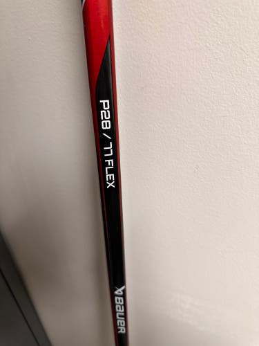 Senior Bauer Vapor X4 Left Hand Hockey Stick P28 77 Flex (Used)
