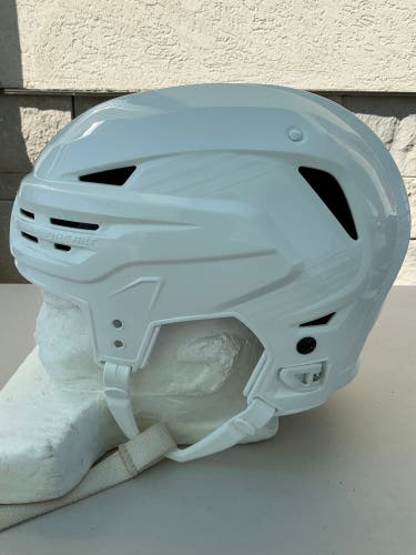 Bauer Re-Akt 85 Pro Stock Hockey Helmet Small White (Used) 4726