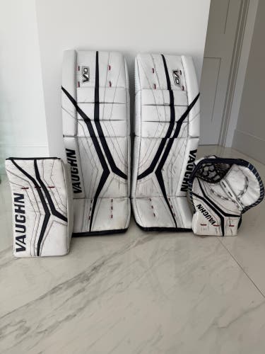 34" 2024 Vaughn V10 Pro Carbon Regular Goalie Full Set (Used)