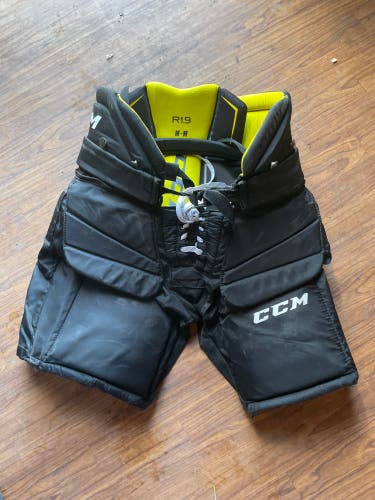 Intermediate Medium CCM Premier R1.9 Hockey Goalie Pants (Used)