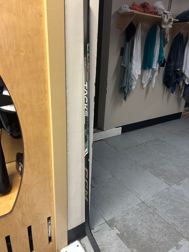 Intermediate CCM Tacks XF Left Hand Hockey Stick P88 65 Flex (New)