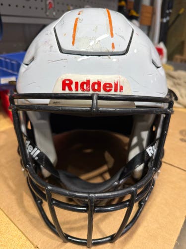 USED RIDDELL FLEX ADULT HELMET - LARGE - METALLIC WHIITE
