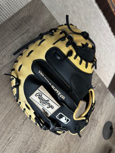 Rawlings Heart of the Hide RH Catcher's Baseball Glove 34" (Used)