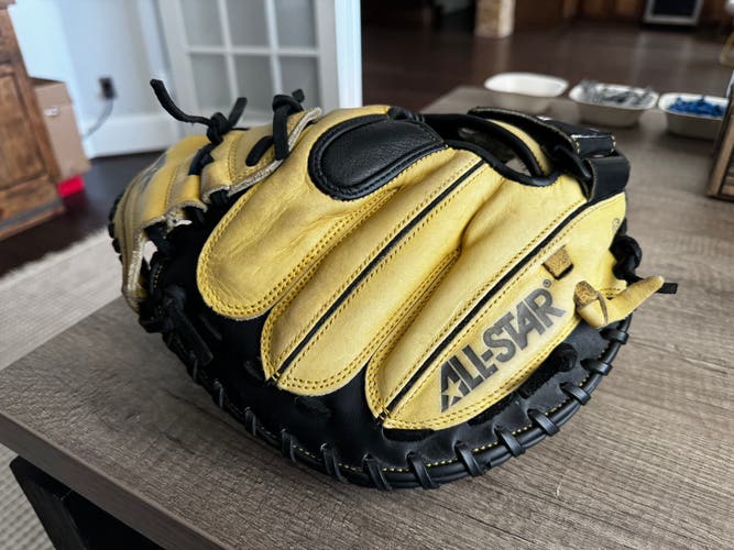 All Star CM1200BT RH Catcher's Glove 31.5" (Used)