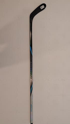Senior Bauer Nexus Tracer Grip Right Handed Hockey Stick P28 87 Flex (New)