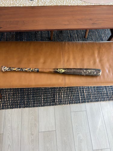 2020 Louisville Slugger C271 Maple Bat 23 oz 31" (Used)