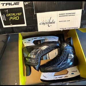True Catalyst Pro Hockey Skates Wide Width 8.5 (Used)
