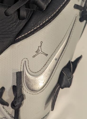 Nike Swingman Griffey Jr Youth Baseball Glove 11.5 - Unique Jordan Logo Engraved