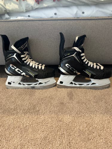 Black 2024 CCM Tacks XF 90 Hockey Skates Regular Width 8 (Used)