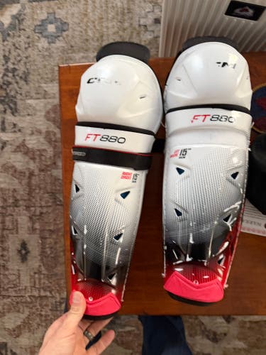 Senior CCM JetSpeed FT8 15" Shin Pads Pro Stock (Used)