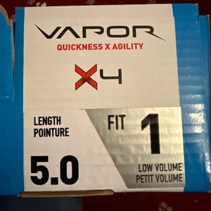 2023 Bauer Vapor X4 Hockey Skates Size 5 (New)