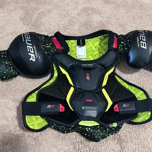 Medium Youth Bauer Vapor 3X Shoulder Pads (Used)