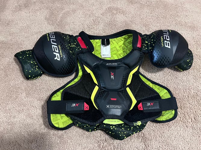 Medium Youth Bauer Vapor 3X Shoulder Pads (Used)