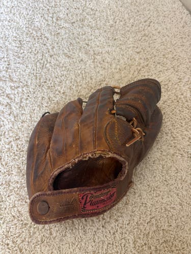 Vintage RH Rawlings Infield Playmaker Series Baseball Glove (Used)