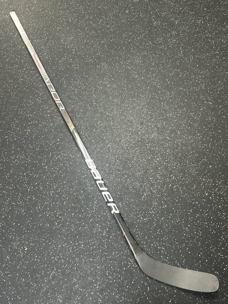Bauer Vapor Hyperlite Left Hand P14 55 Flex Pro Stock (New) Stick Item#CCH14