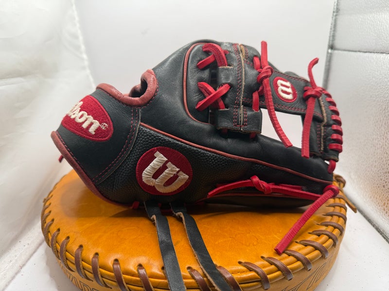 Infield RH Wilson A2000 DP15 Baseball Glove 11.5" (Used)