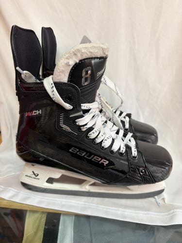 Pros stock Bauer Supreme Mach Hockey Skates 10.5 (Used)