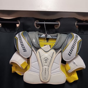 Extra Large Junior Warrior Dynasty AX3 Shoulder Pads (New)
