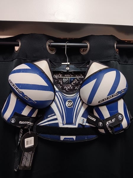 Medium Junior Winnwell SP comp Shoulder Pads (New)