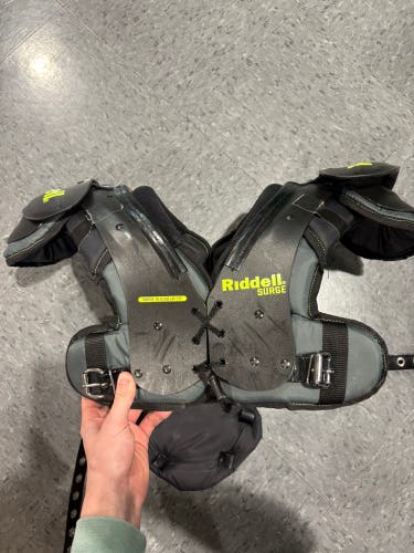 Extra Large Youth Riddell Surge Shoulder Pads (Used)