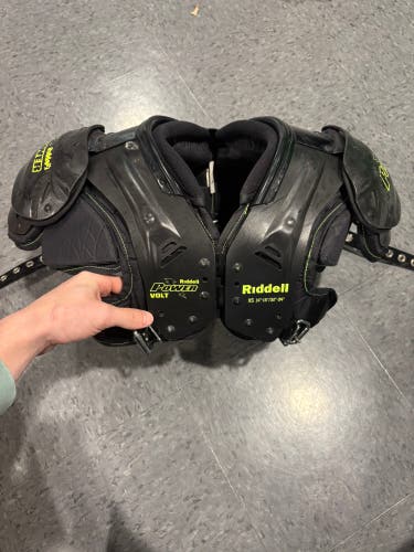 XS Adult Riddell Power Volt Shoulder Pads (Used)
