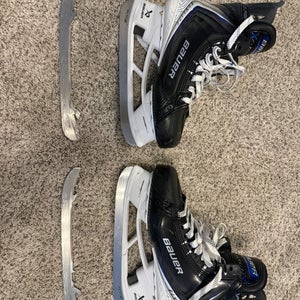 2025 Bauer Vapor Flylite Hockey Skates 8 (Used)